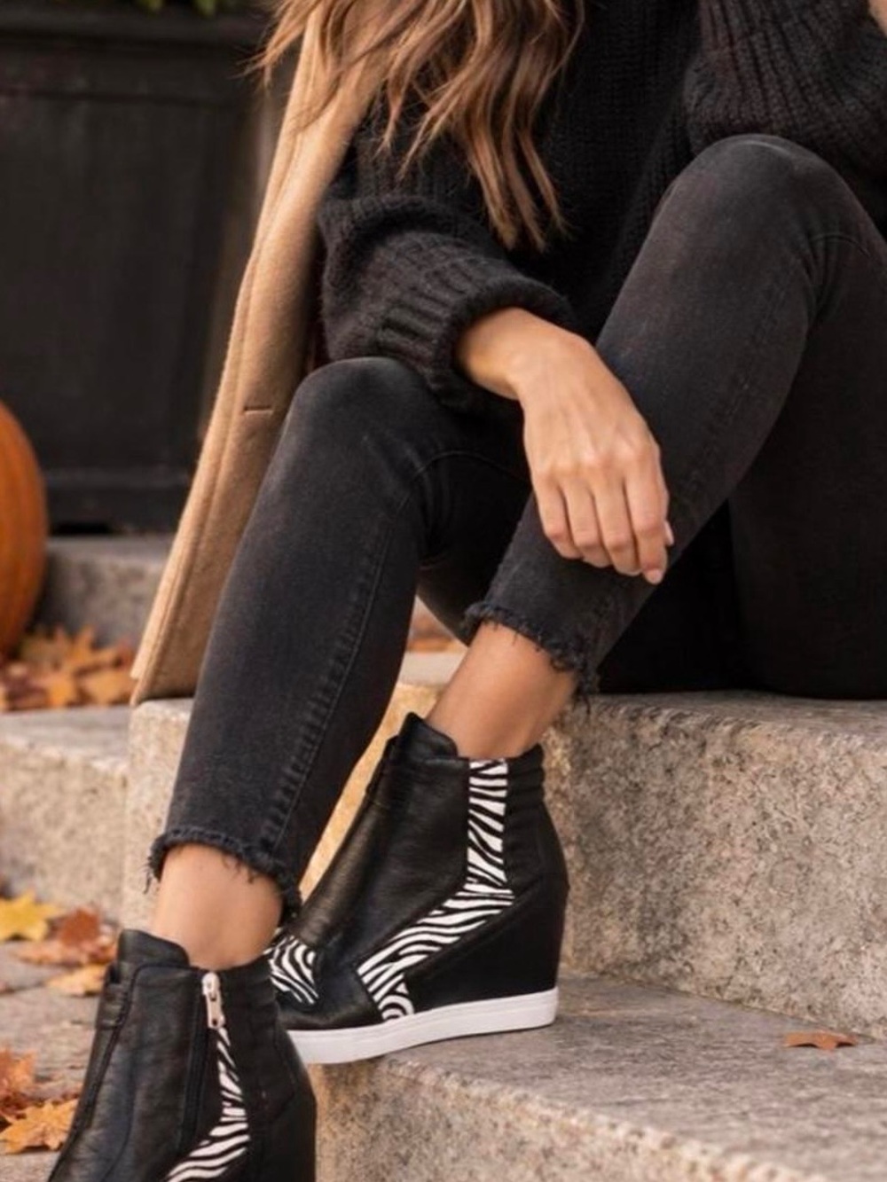 NWT Linea Paola Zebra Leather Wedge Sneaker Booties - Women Sz.8.5